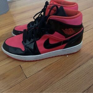 Jordan Women's Black and Pink Sneakers